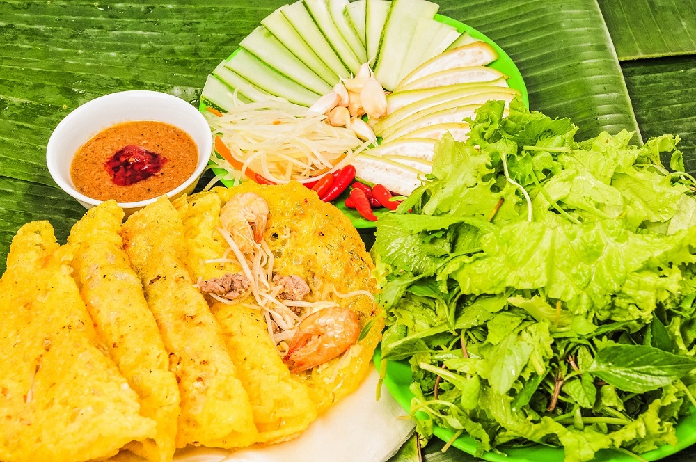  Bánh xèo nem lụi là món ăn khoái khẩu của du khách mỗi khi đến với Đà Nẵng